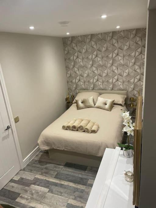Rivendell Modern 2 Bedroom Apartment In St Peters Village Sleeps 6 Broadstairs Exterior photo